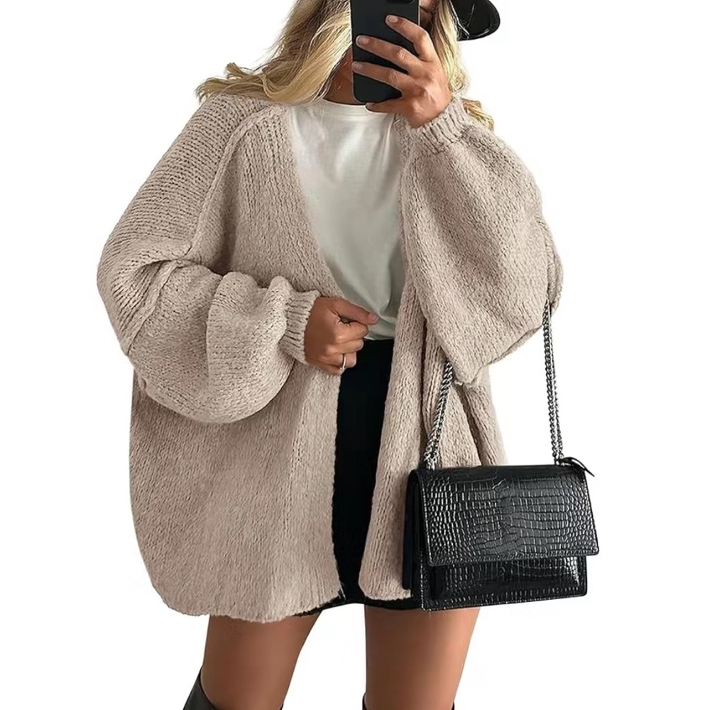 Elegant Beige Women's Cardigan